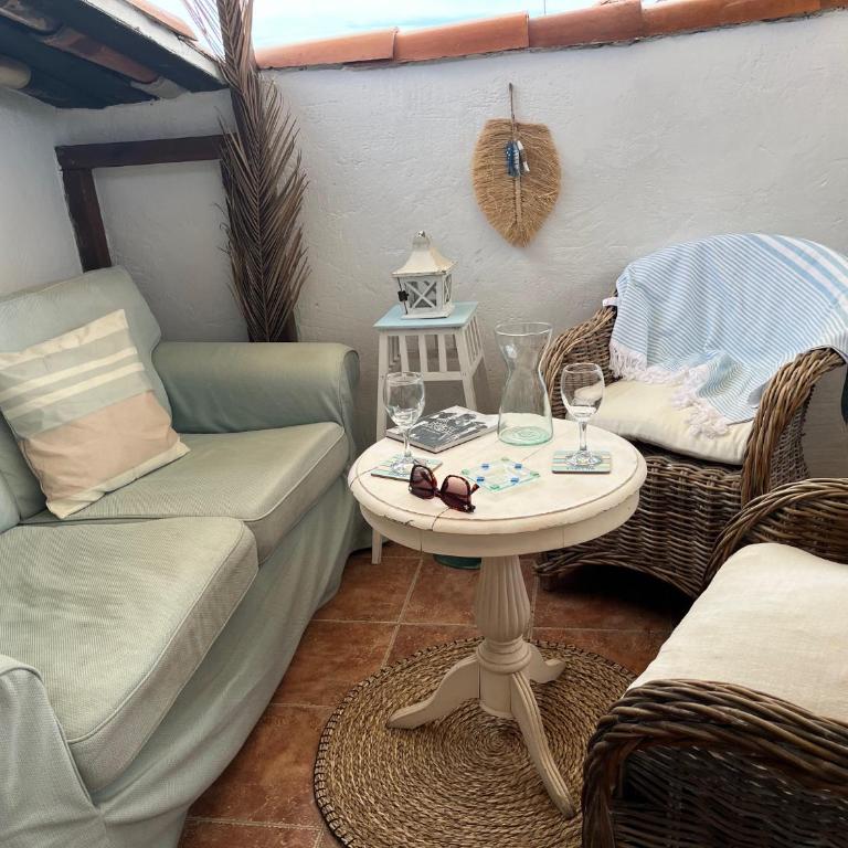 Joli cocon sous les toits au cœur de Vence et sa charmante terrasse tropezienne - Appartement 1 Chambre - 43