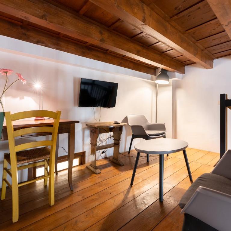 Oriuolo 8 - Appartamento con 2 Camere da Letto - 20