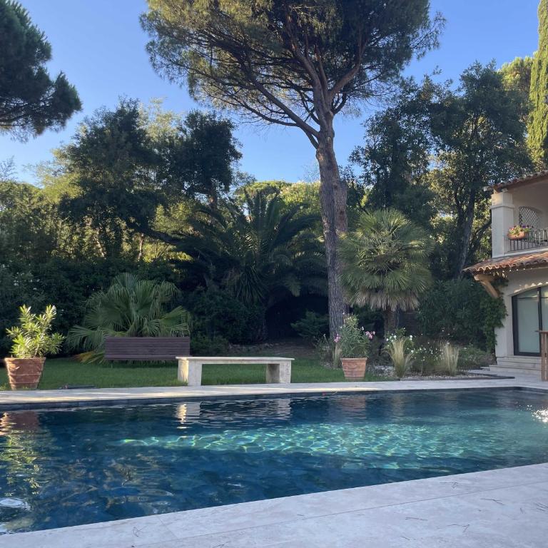 La Beluga - Chambre Double - Vue sur Piscine - 1