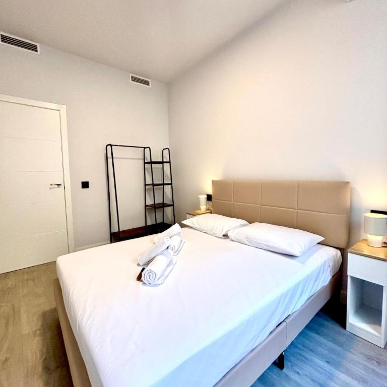 Casa Valencians - Two-Bedroom Apartment - 7