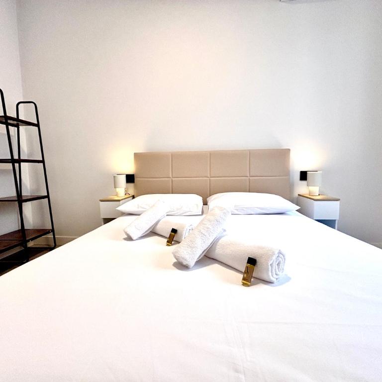 Casa Valencians - Two-Bedroom Apartment - 6