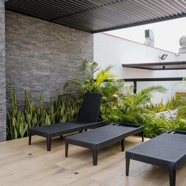 Brezzo Poolside Living 2BR in Miraflores - Apartment - 29