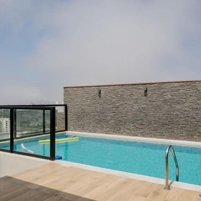 Brezzo Poolside Living 2BR in Miraflores - Apartment - 4