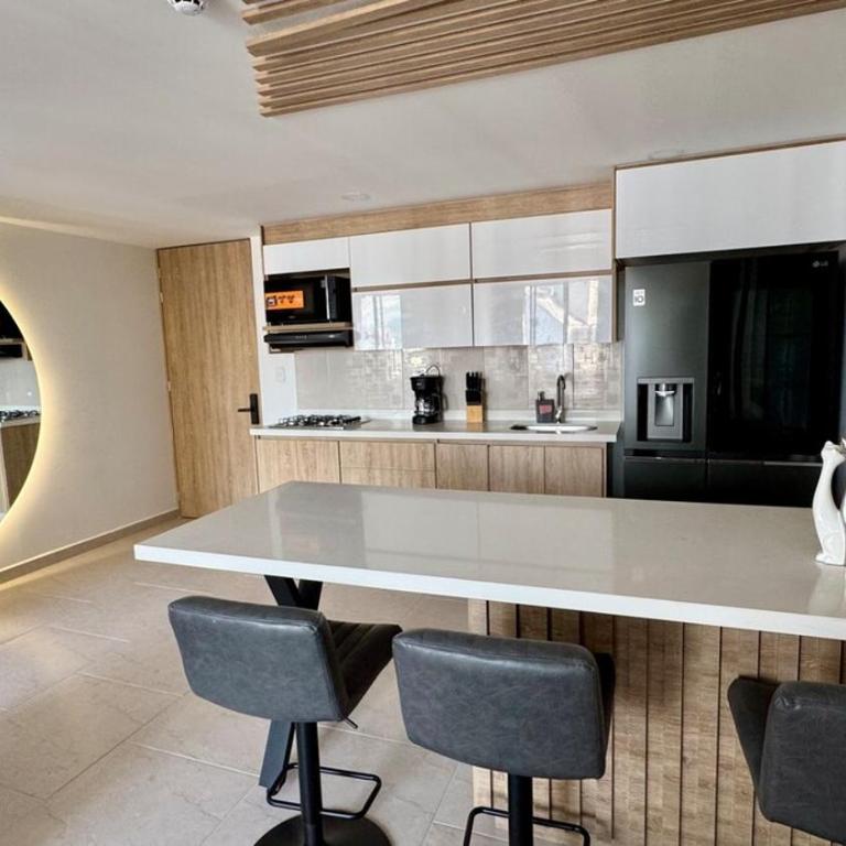 Loft design Style, comfort and excellent location - One-Bedroom Apartment - 14