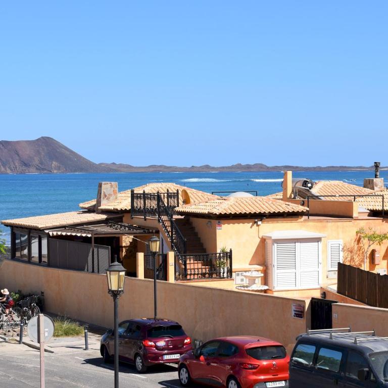 Beach Villa Eter with Private Pool BBQ in Heart of Corralejo by Amazzzing Travel - Villa - 30