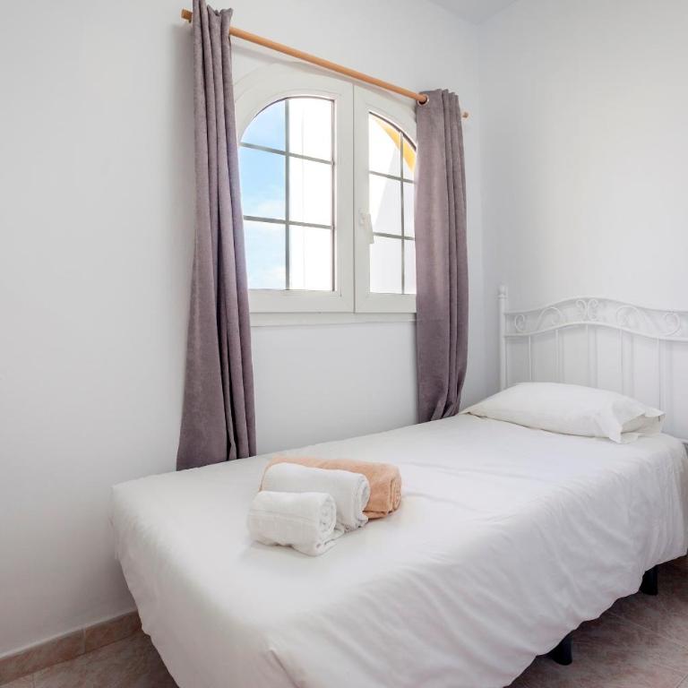 Beach Villa Eter with Private Pool BBQ in Heart of Corralejo by Amazzzing Travel - Villa - 42