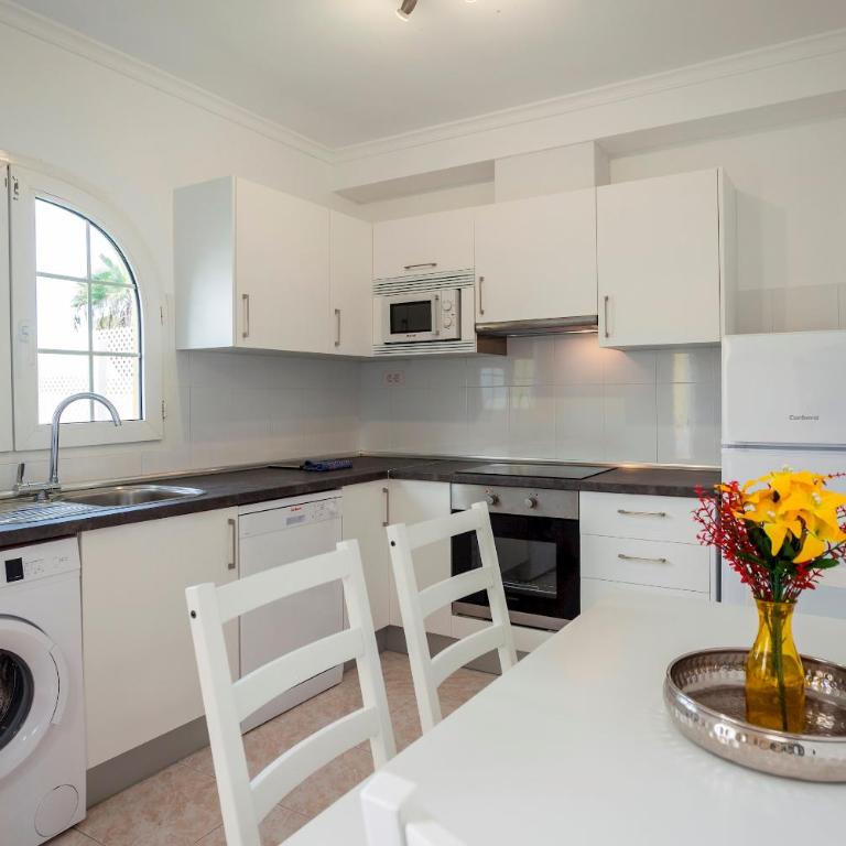 Beach Villa Eter with Private Pool BBQ in Heart of Corralejo by Amazzzing Travel - Villa - 43
