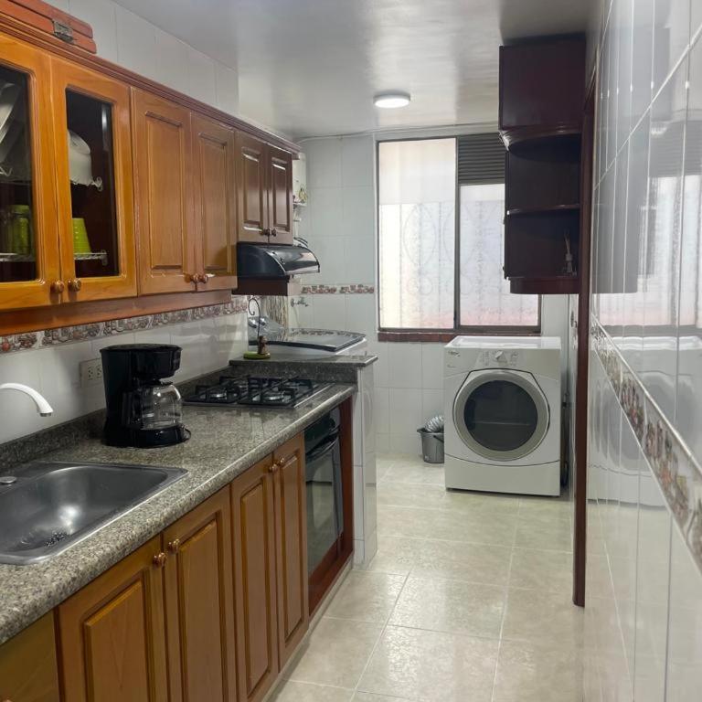 Conjunto Residencial Altamira - One-Bedroom Apartment - 2