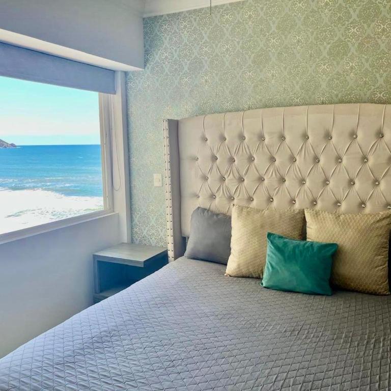 FRENTE AL MAR A PIE DE PLAYA CON ALBERCA yJACUZZY - Two-Bedroom Apartment - 3