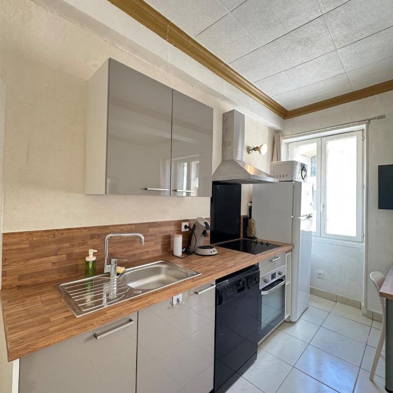 Magnifique studio centre historique n4 - One-Bedroom Apartment - 14