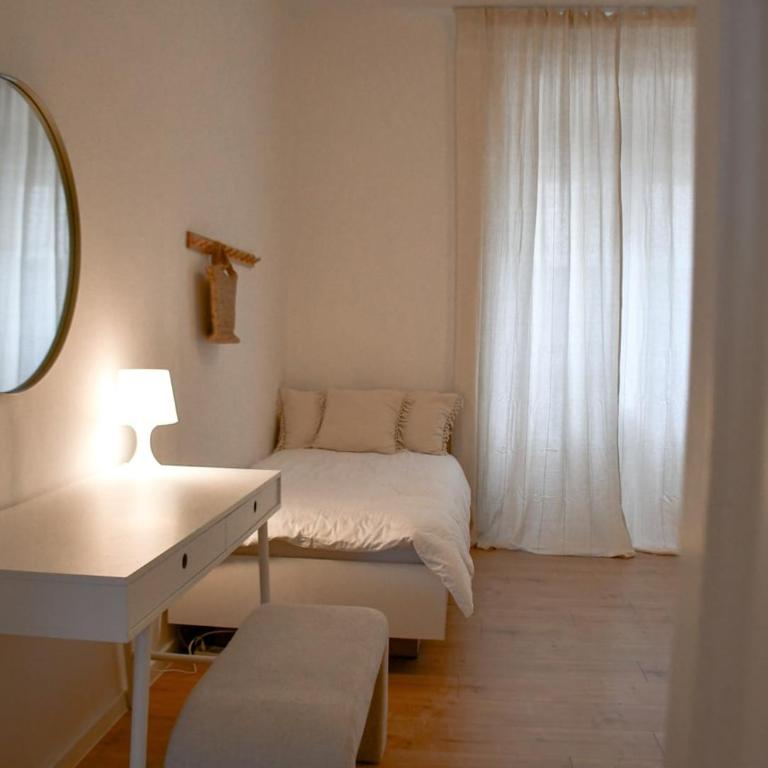 Apartman StarMo - 5 min walk to Old Bridge - Two-Bedroom Apartment with Balcony - 12