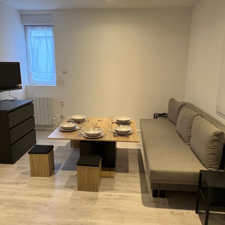 Résidence Coeur de Lourdes - Studio Apartment - 7