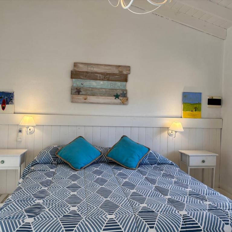 Casa luminosa con pileta y estilo mediterráneo en Costa Esmeralda - Three-Bedroom House - 20