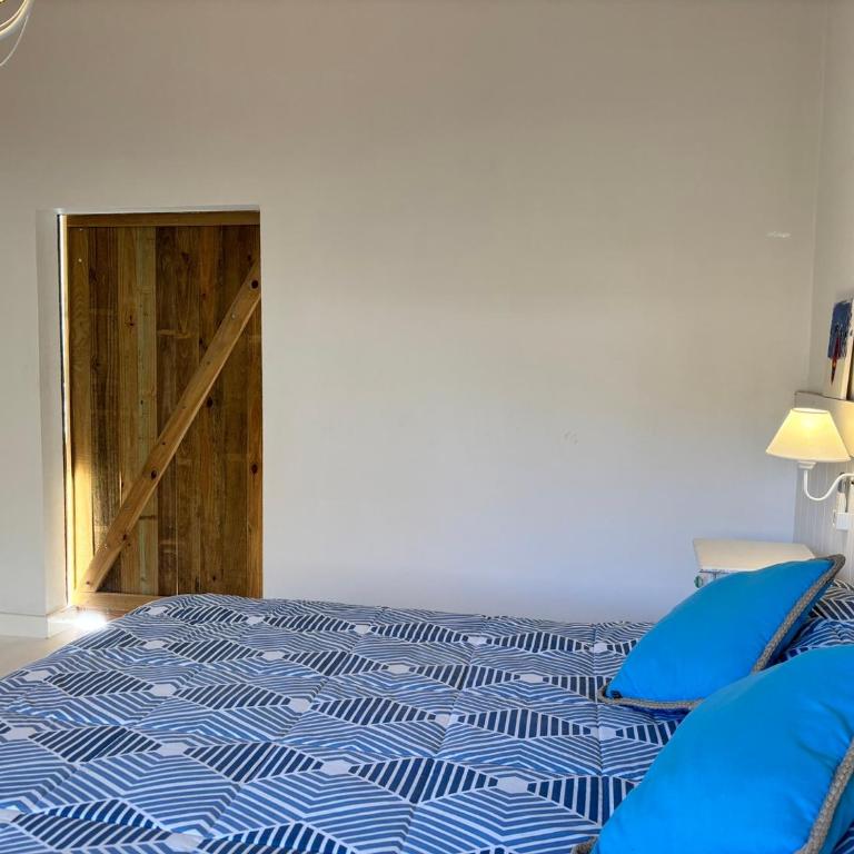 Casa luminosa con pileta y estilo mediterráneo en Costa Esmeralda - Casa de 3 dormitorios - 68