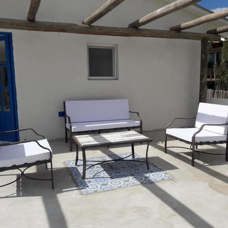 Casa luminosa con pileta y estilo mediterráneo en Costa Esmeralda - Casa de 3 dormitorios - 16