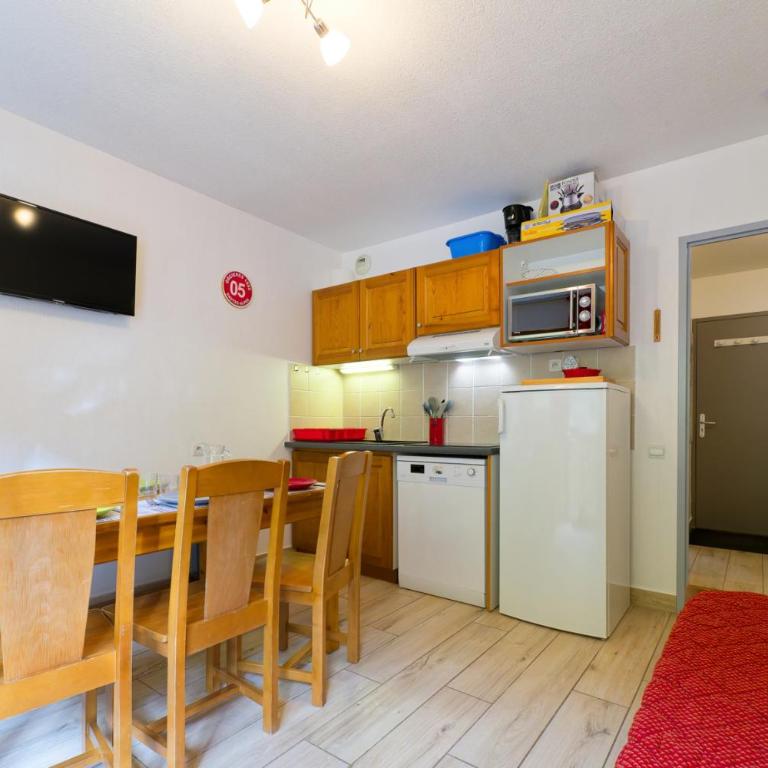 Au bon endroit N1 - Appartement 2 pièces 5 à 7 personnes - proche pistes - coeur station - balcon - Appartement 1 Chambre - 4
