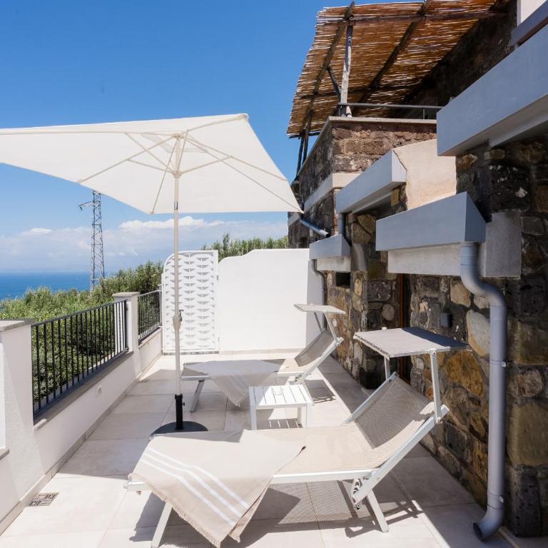 Casa Clementina Marciano - Camera Matrimoniale Deluxe con Balcone e Vista Mare - 12