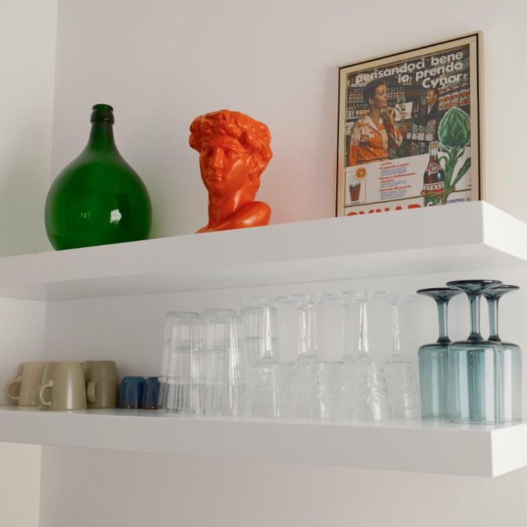 Casa SEBA, Modern Retro Escape I 2 Bedrooms, Parking, Elevator, Crib - Two-Bedroom Apartment with Mountain View - 8