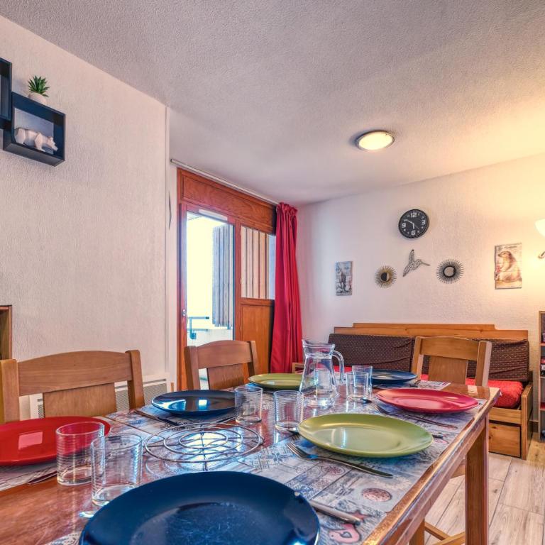 Au bon endroit N2 - Appartement 2 pièces 7 personnes - proche pistes - Belle vue - Appartement avec Vue sur la Montagne - 1
