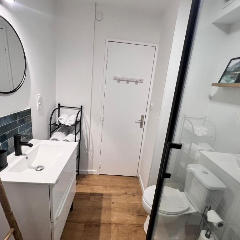 Le perroquet - One-Bedroom Apartment - 14