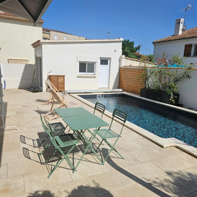 VILLA EN PROVENCE AVEC PISCINE AU CALME À ARLES - Camargue - Villa con Piscina Privata - 30