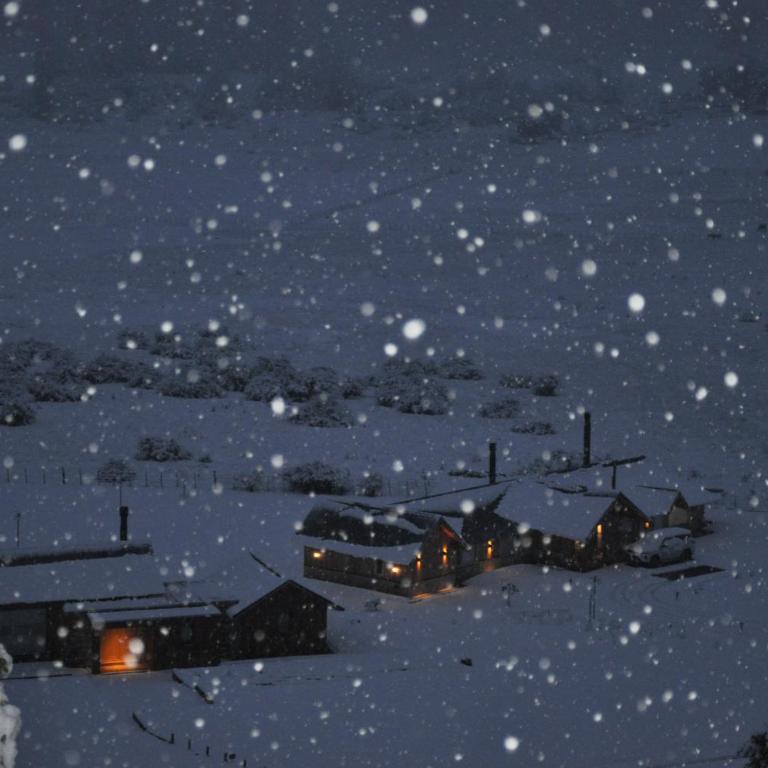 Exclusiva Casa con Piscina en Barrio Privado de San Martin de los Andes - Three-Bedroom Home - 61