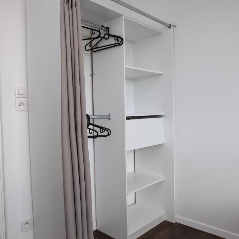 Le 3 Chambres Parking Proche Tram - Appartement - 14