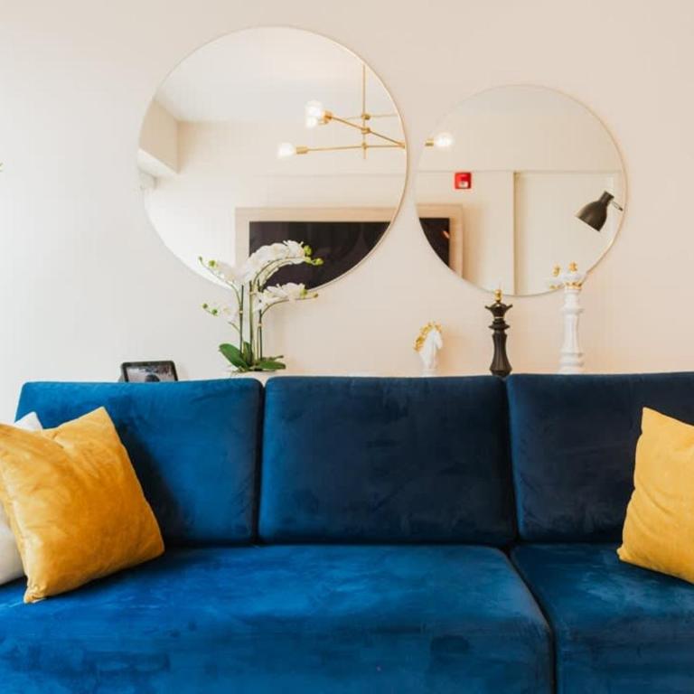 Trendy 1BR Poolside Terrace - Apartamento - 35