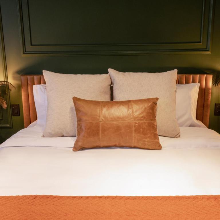 The Host Medellin - Deluxe Double Room - 3