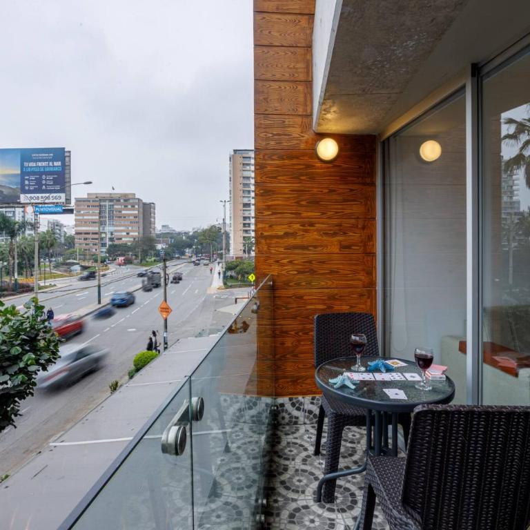 BSR Romantic Escape Flat w/ Rooftop Pool - Apartment - 40