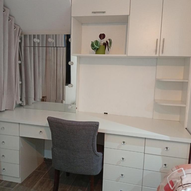 Si buscas un lugar para tu familia - Three-Bedroom Apartment - 7