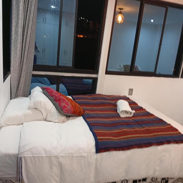 Si buscas un lugar para tu familia - Three-Bedroom Apartment - 20