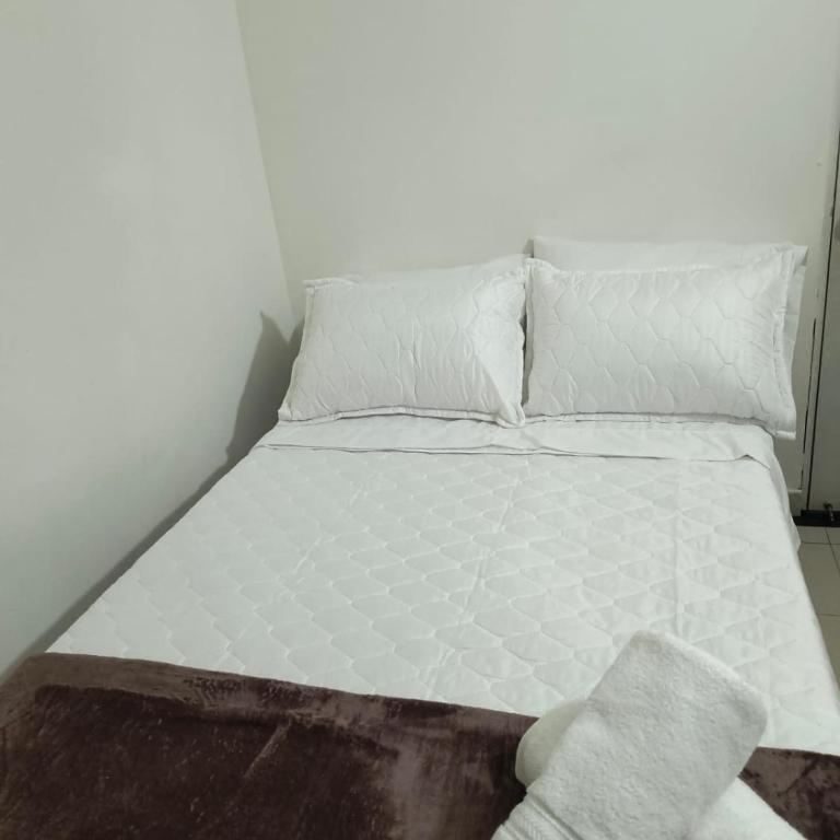 Apartamento conecta centro empresarial - Three-Bedroom Apartment - 13