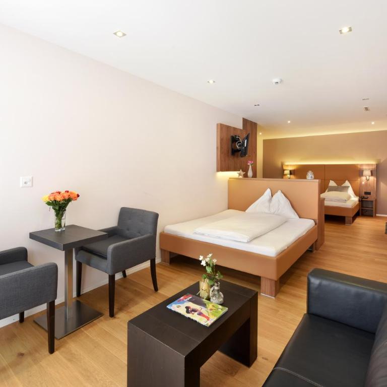 Hotel Central - Comfort Familienzimmer - 1