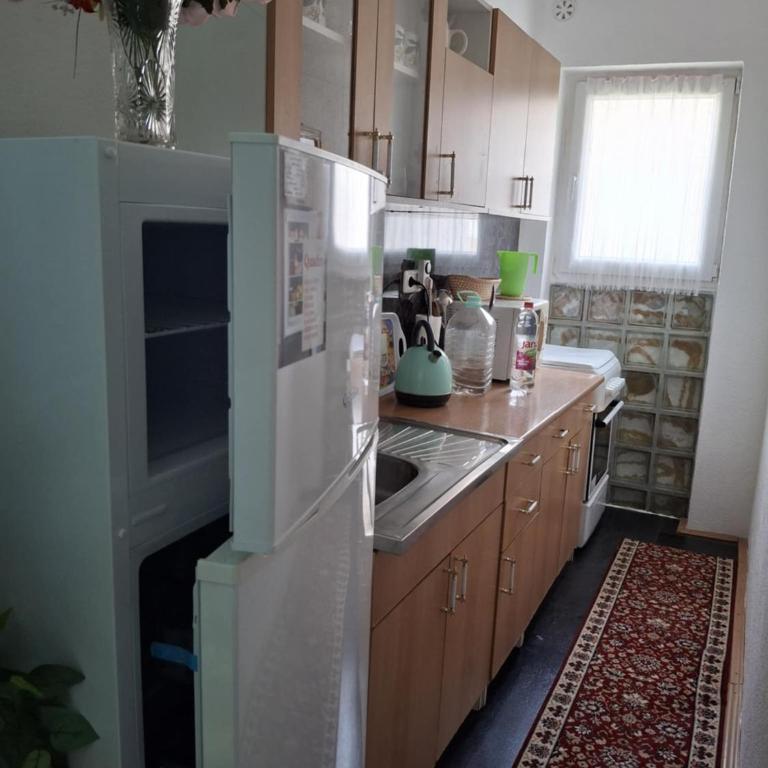 Jasmir - One-Bedroom Apartment - 7