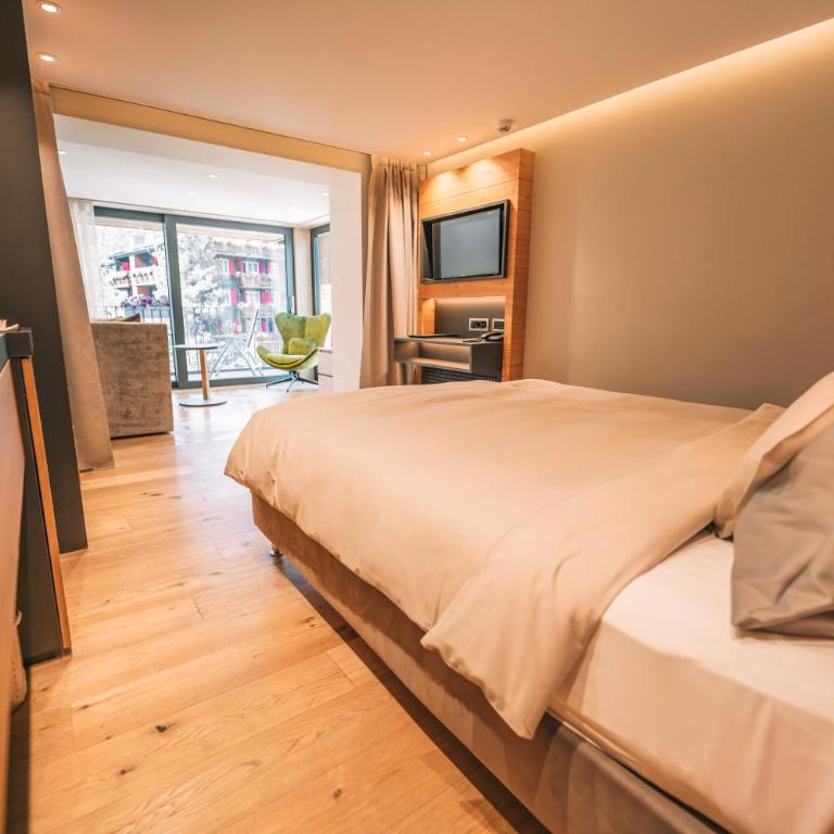 Hotel Eden Wellness - Boutique Doppelzimmer mit Matterhornblick - 2