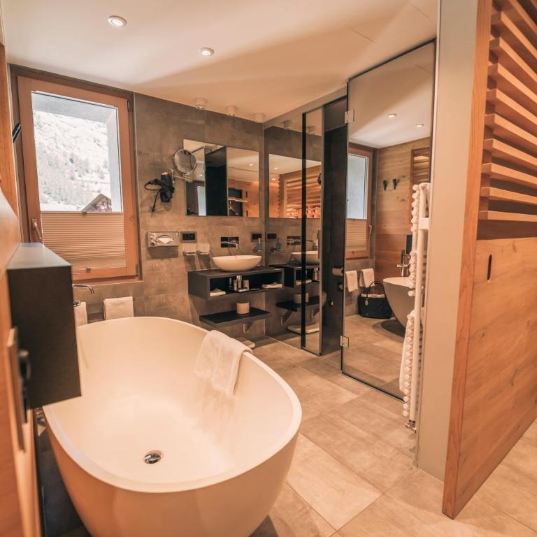 Hotel Eden Wellness - Boutique Doppelzimmer mit Matterhornblick - 4