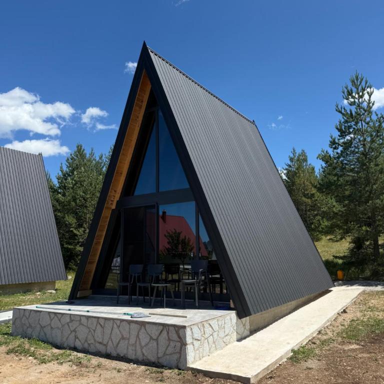 TriView - One-Bedroom House - 3