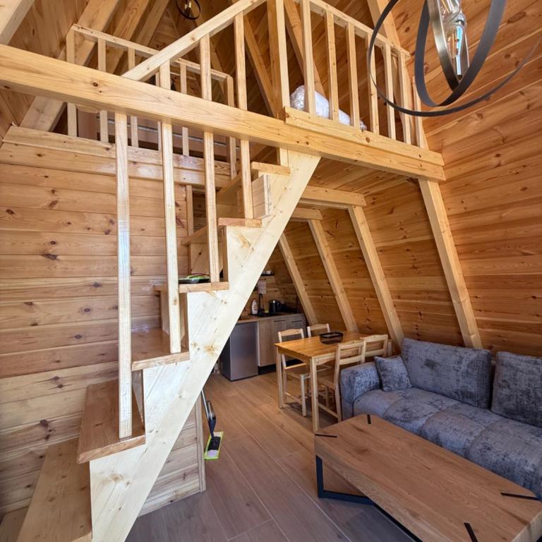 TriView - One-Bedroom House - 9