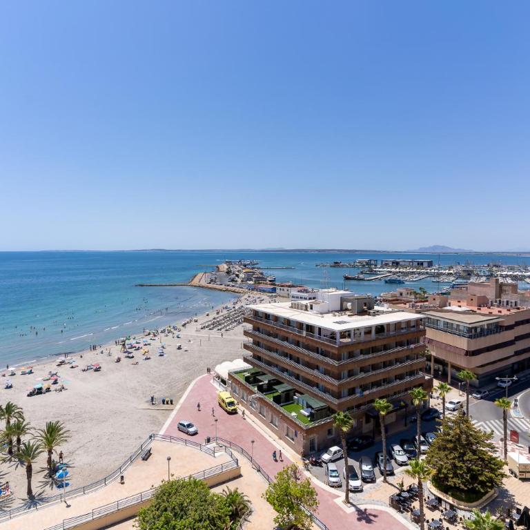 Braceli Beach Resort Middle Floor - rentafive - Apartamento - 47