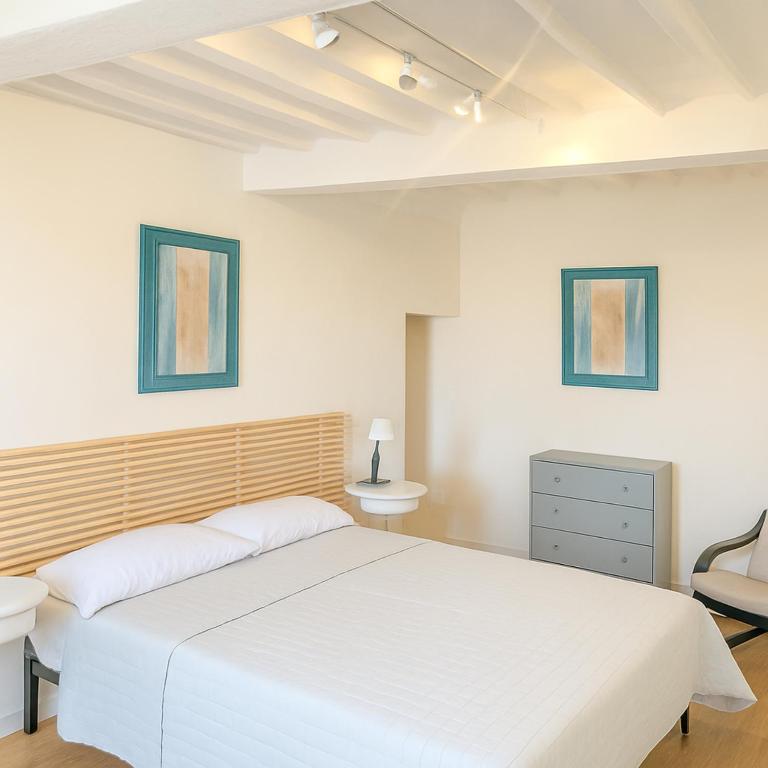 Franciosa Top Floor - Two-Bedroom Apartment - 12