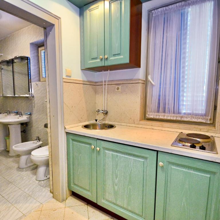 Villa Velzon Guesthouse - Apartman s 1 Spavaćom Sobom (5 Odraslih Osoba) - 5