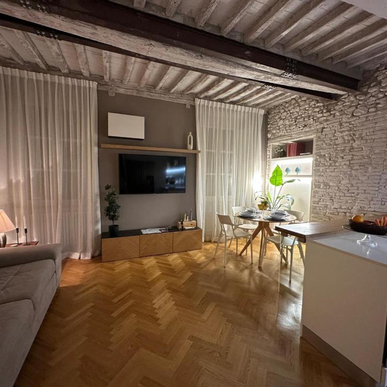 Corso131-Dimora Storica nel Centro Storico - Appartamento Superior con 2 Camere da Letto - 2