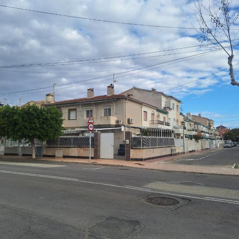 Mysigt boende endast 200m till Stranden - Casa de 2 dormitorios - 2