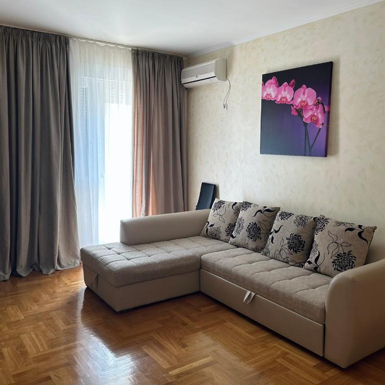 Просторная квартира в Петровце с видом на море - Two-Bedroom Apartment - 3