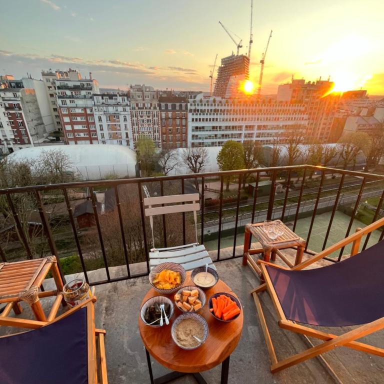 Appartement 8 personnes - terrasse sur espaces verts - vue Tour Eiffel - Appartement 3 Chambres avec Vue - 12