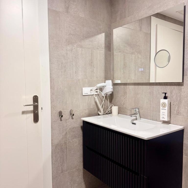 Color Suites Alicante - Apartamento - 3