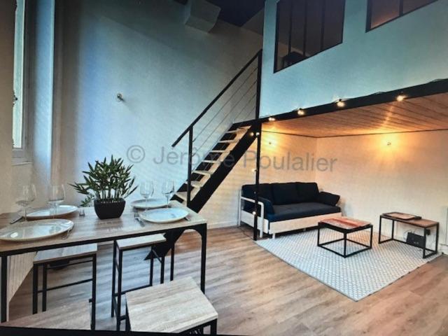 Duplex,centre Croix Rousse avec parking - Appartement 1 Chambre - 24