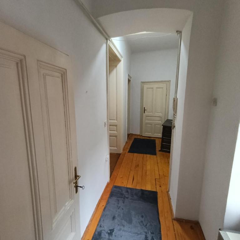 MD Home - One-Bedroom Apartment - 8