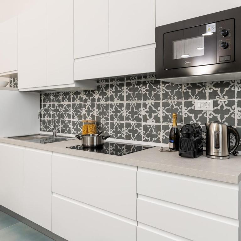 Piazzetta Apartment - One-Bedroom Apartment - 9